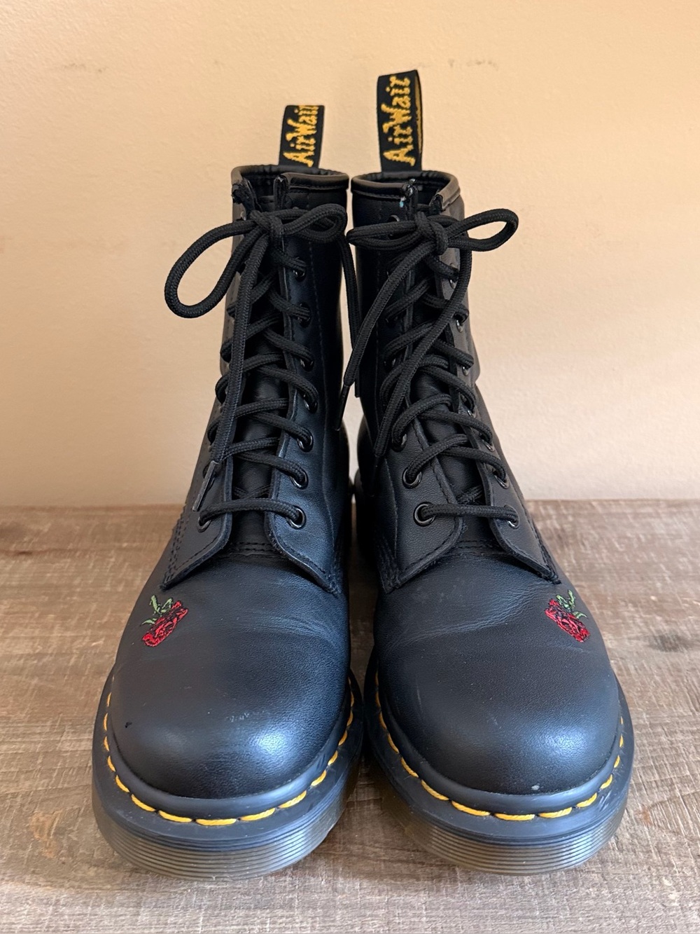 Dr. Martens 1460 Vonda Black Rose Embroidered Boots Women’s UK 5 US 7
